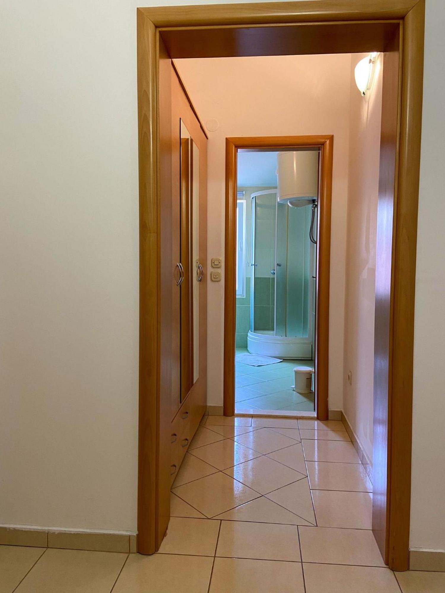 Apartments Tiho & Jelena ブラチェ エクステリア 写真