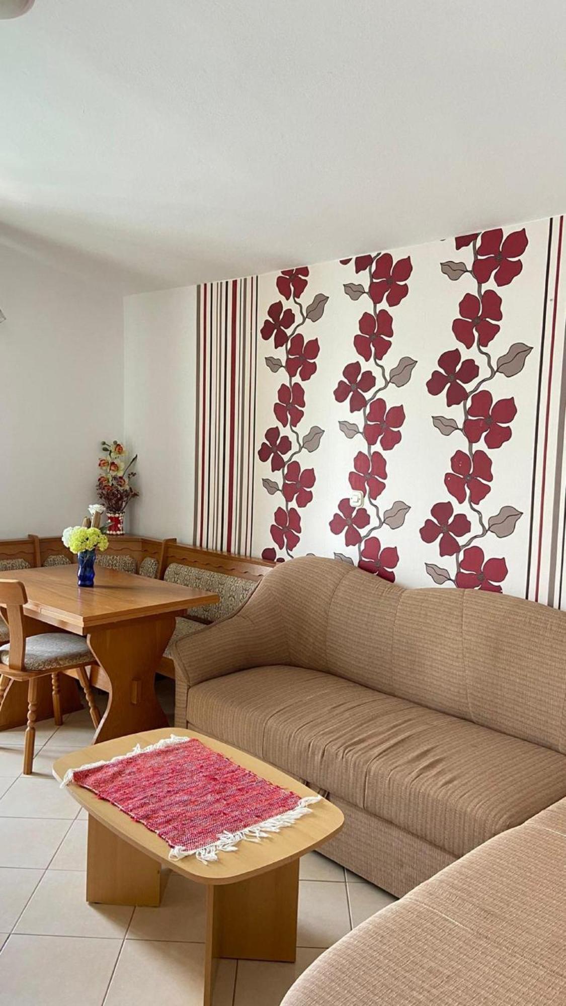 Apartments Tiho & Jelena ブラチェ エクステリア 写真